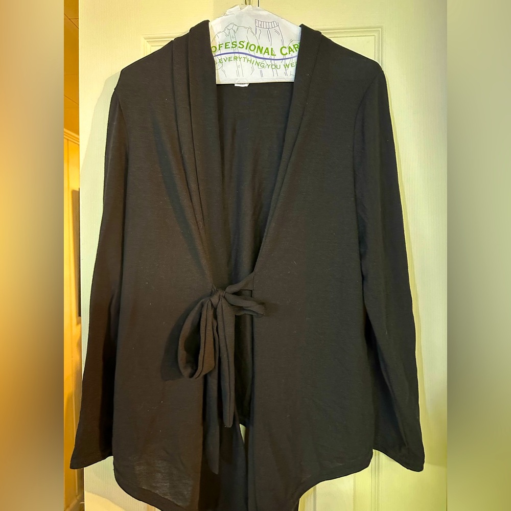 Christine Gerard black cardigan with sweater tie front sizeXL